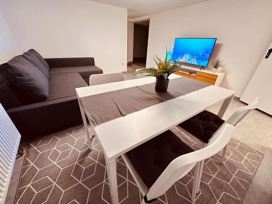 Gemuetliche Wohnung In Leverkusen Esterno foto